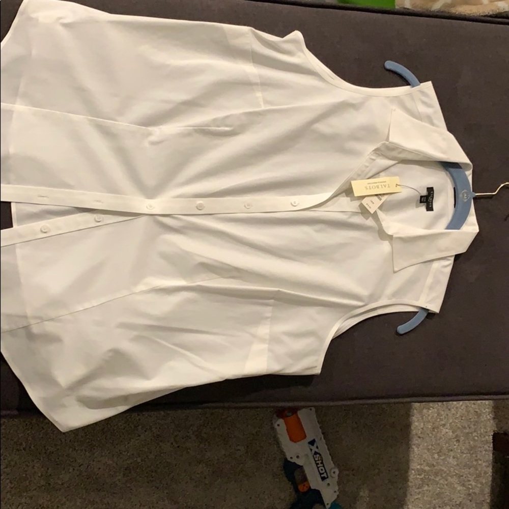 Talbots women, white sleeveless button down